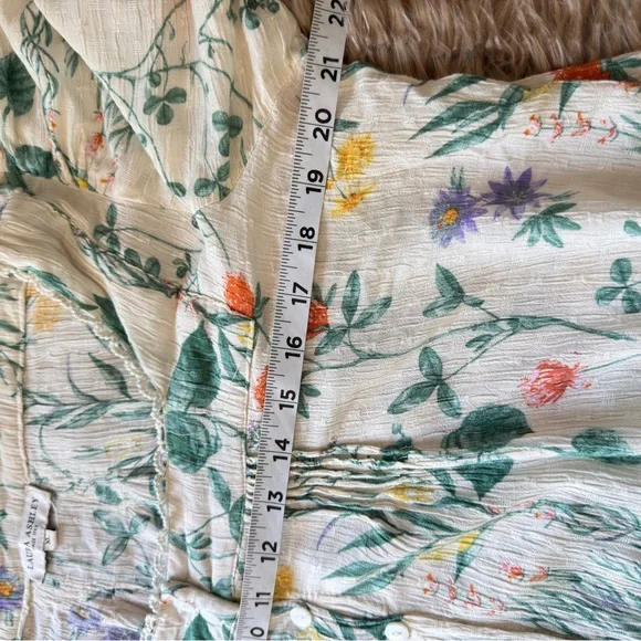 Laura Ashley Botanical Floral Cropped Blouse, thin crinkle gauze, women’s XL - Picture 8 of 10